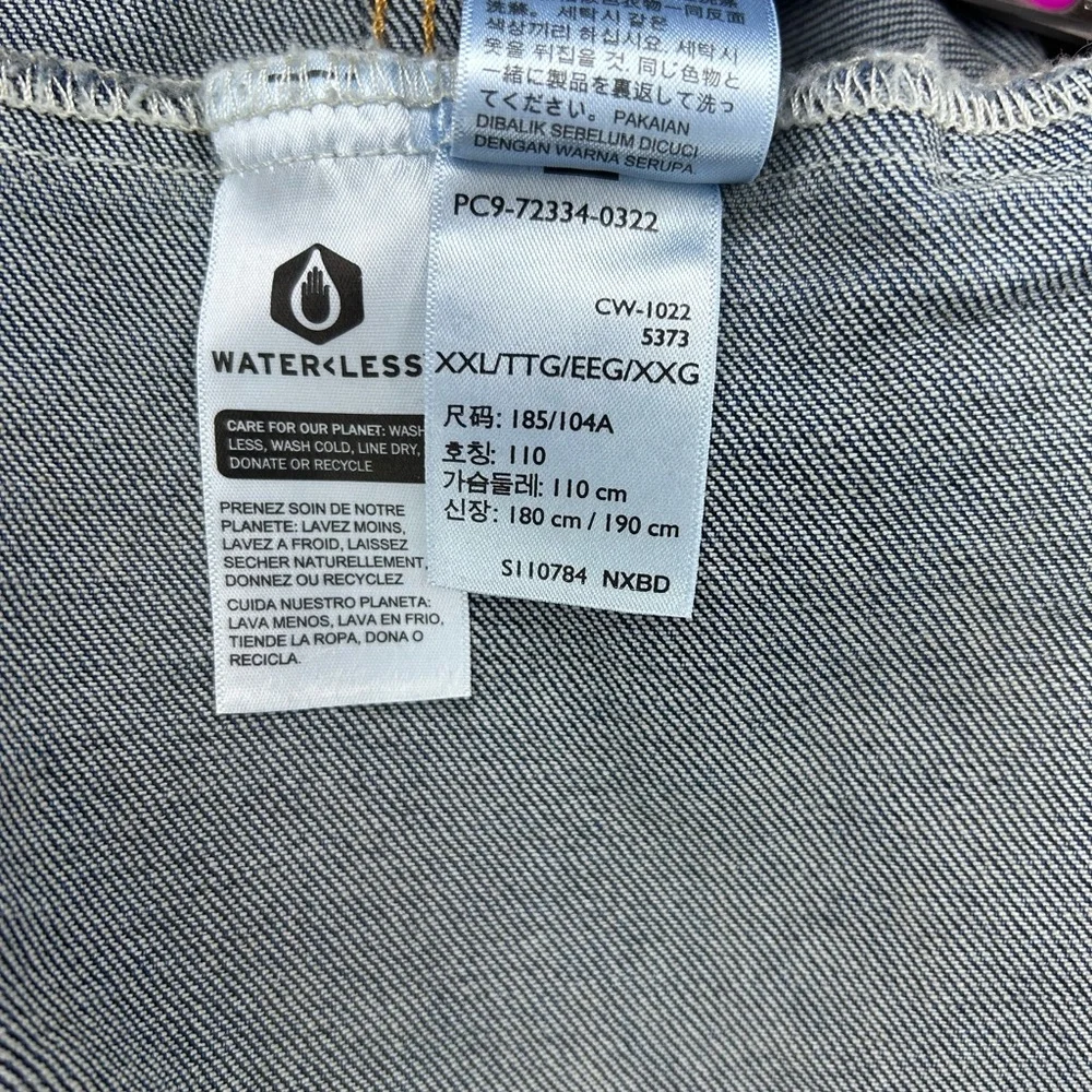 Levis stylish versatile